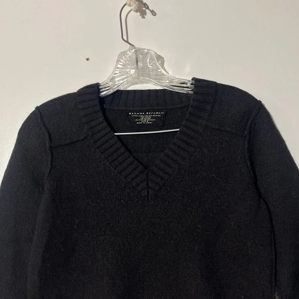 Banana Republic V Neck Wool Knit Pullover Black Long Sleeve Sweater Women Size M